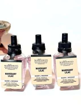 MAHOGANY LILACS Wallflowers